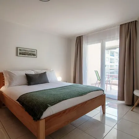 Minusio Apartment By Quokka 360 - Bright And Modern Flat With Balcony Exterior photo