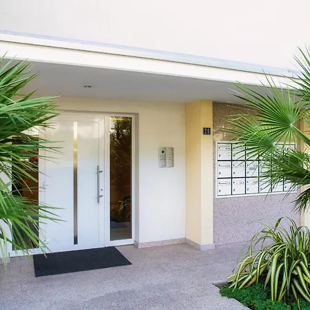Minusio Apartment By Quokka 360 - Bright And Modern Flat With Balcony Exterior photo